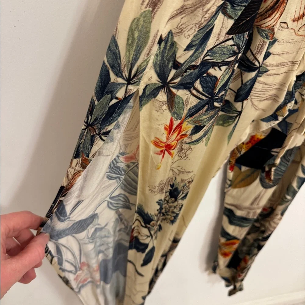 Dress Forum Cream  tropical Jumpsuit Resort Wear - Picture 5 of 7